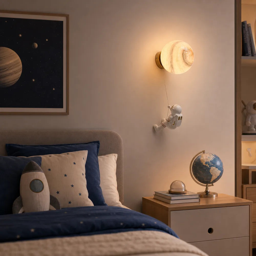 applique-murale-enfant-planete-astronaute-chambre-1000x1000